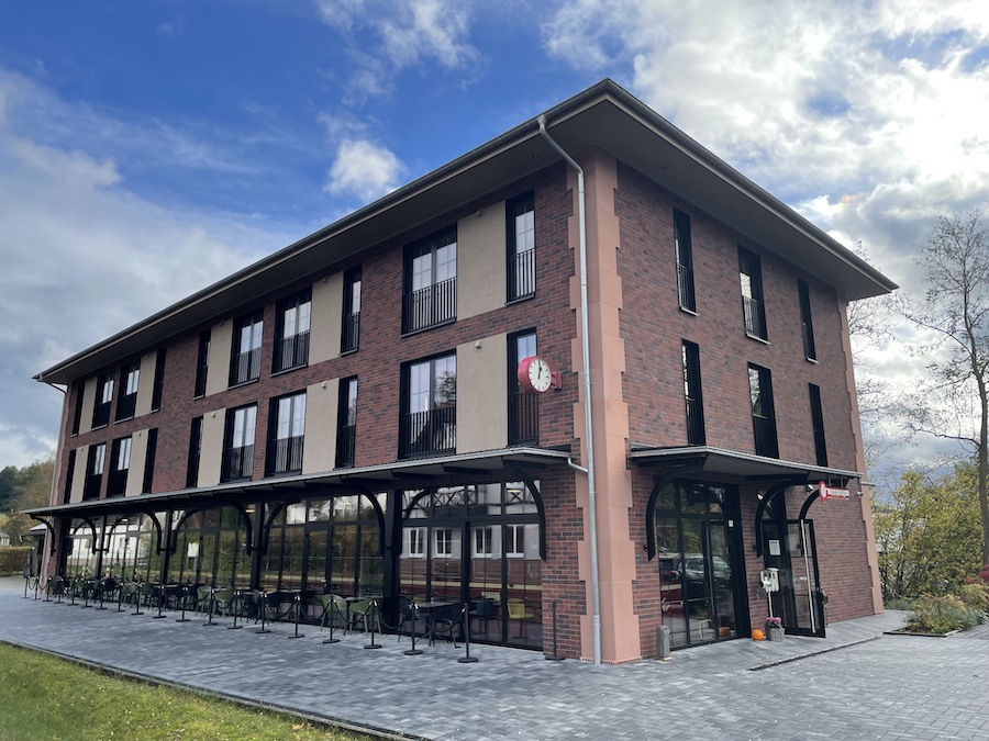 Hotel Ferienbahnhof Reichenbach - Übernachten & Genießen im Dahner Felsenland